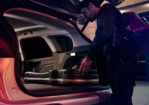 The driver of a 2024 Lincoln Corsair® SUV is shown selecting the drive mode. | Carman Lincoln in New Castle DE