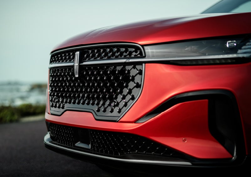 The sleek grille of a 2024 Lincoln Nautilus® SUV with the available Jet Appearance Package makes a bold statement. | Carman Lincoln in New Castle DE