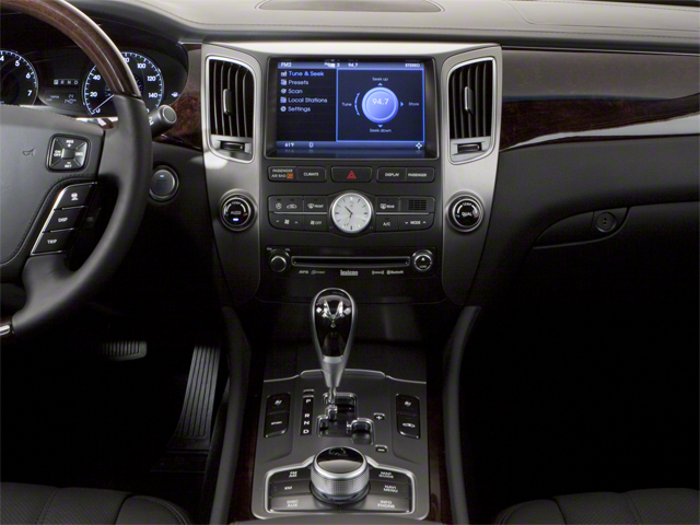 2013 Hyundai Equus Signature