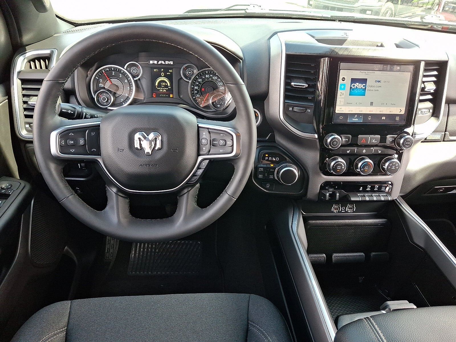 2025 RAM 1500 Lone Star Crew Cab 4x4 5'7" Box