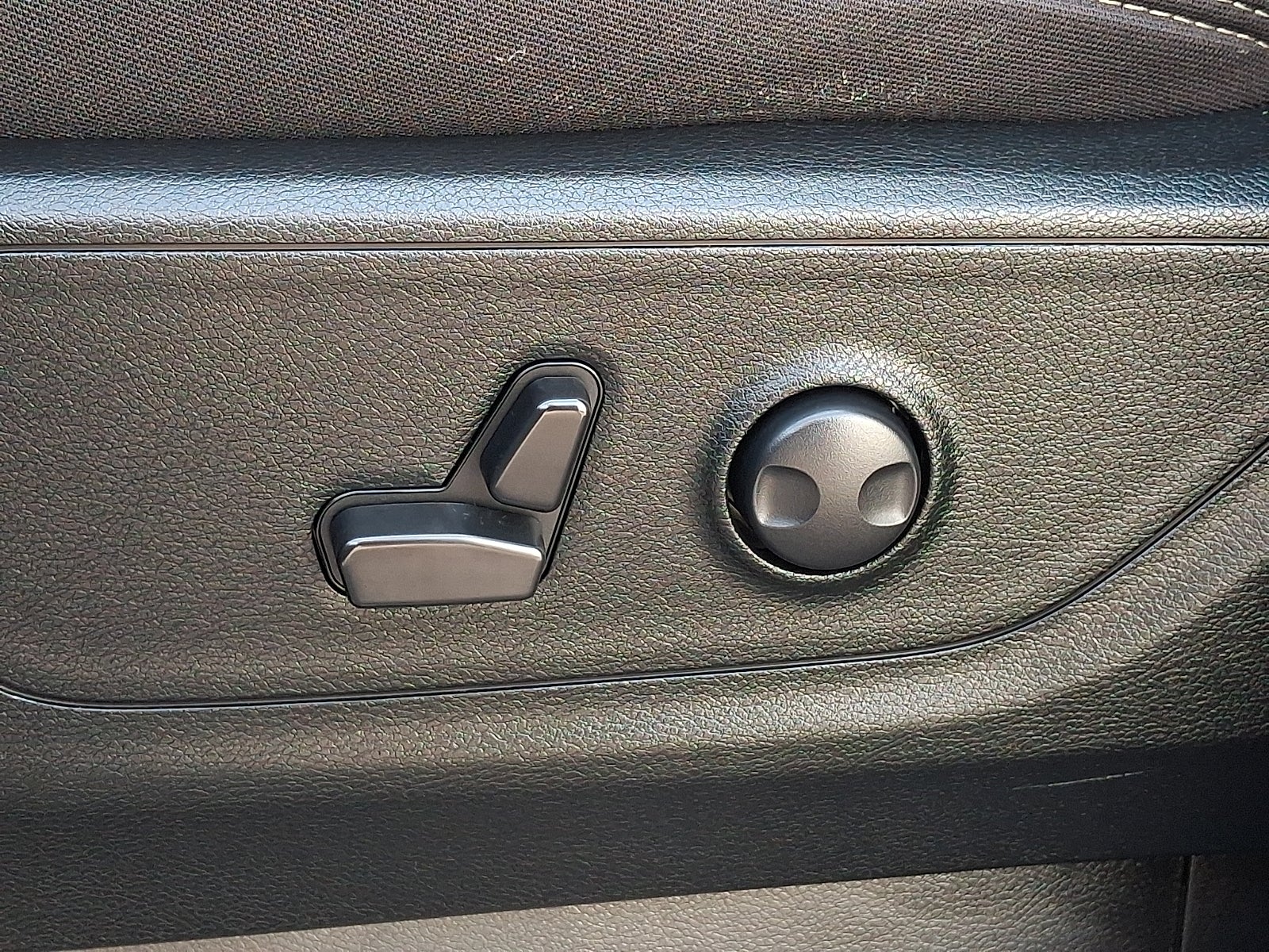 2025 RAM 1500 Lone Star Crew Cab 4x4 5'7" Box