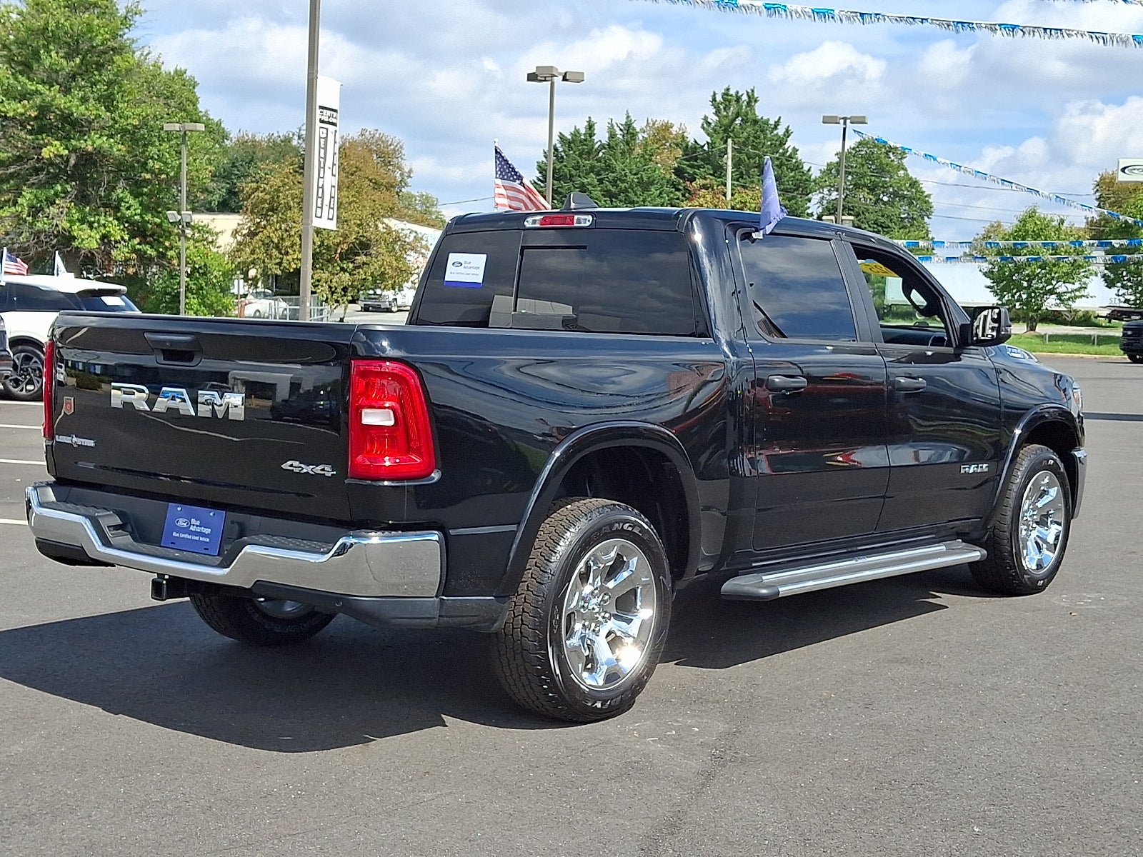 2025 RAM 1500 Lone Star Crew Cab 4x4 5'7" Box