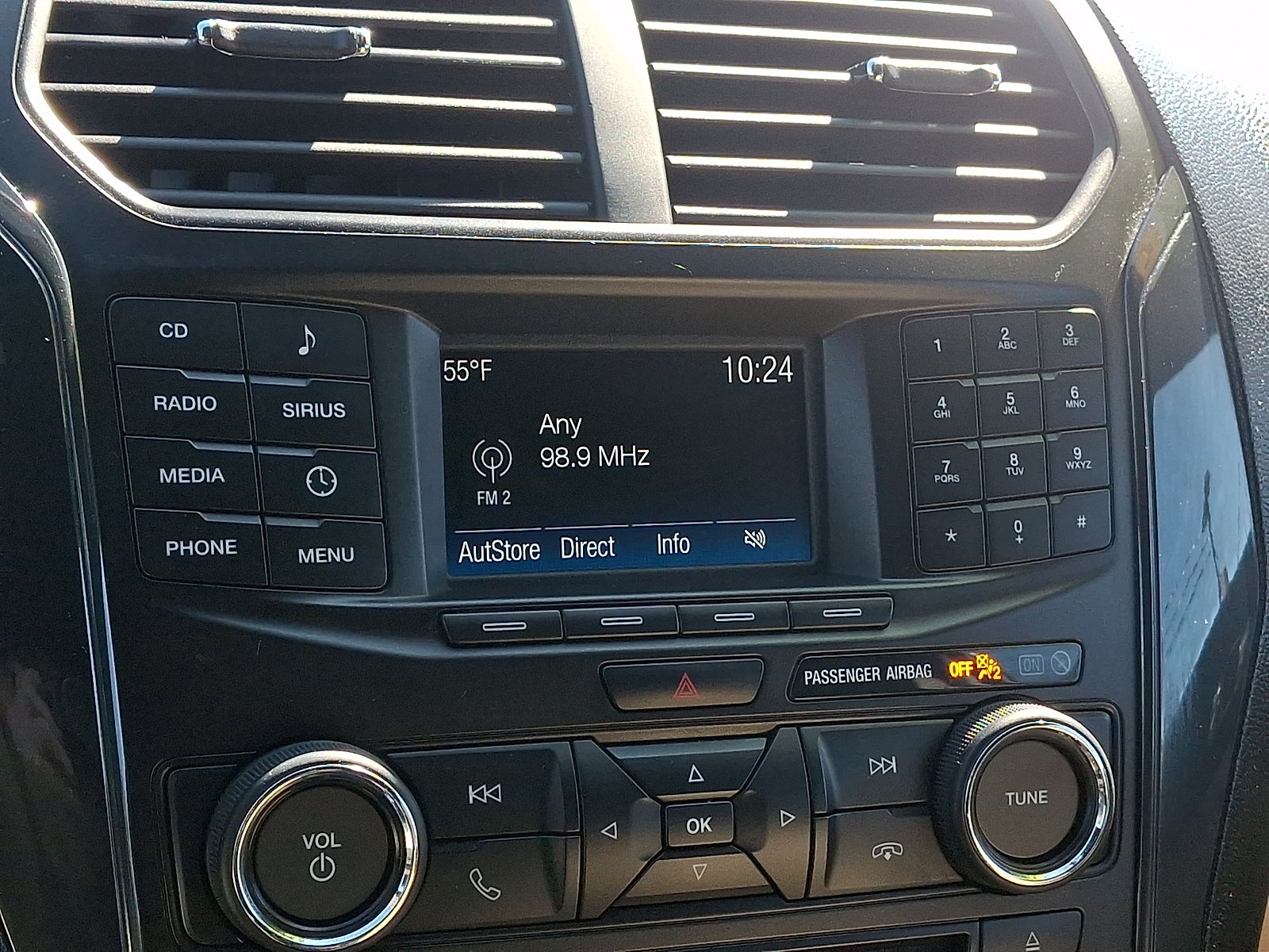 2017 Ford Explorer Base