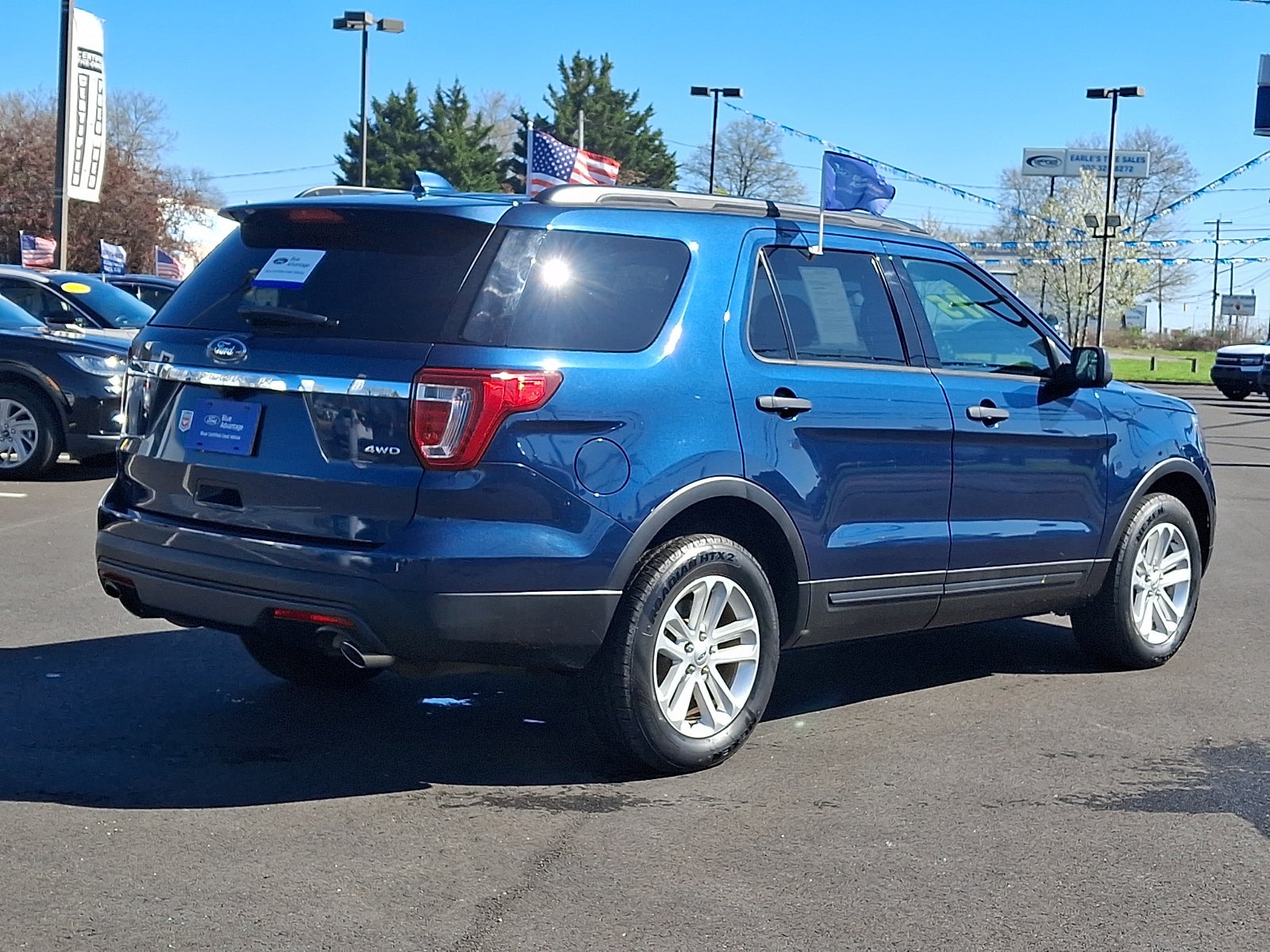 2017 Ford Explorer Base