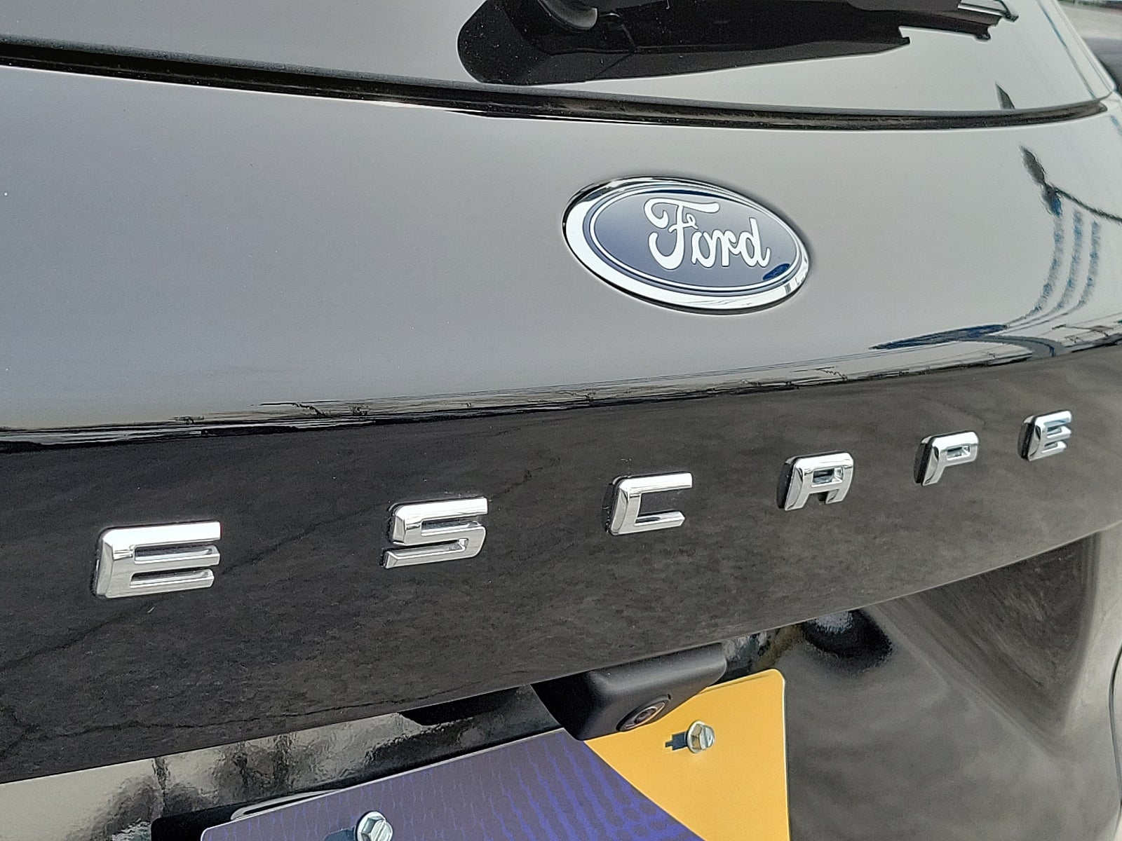 2020 Ford Escape SE