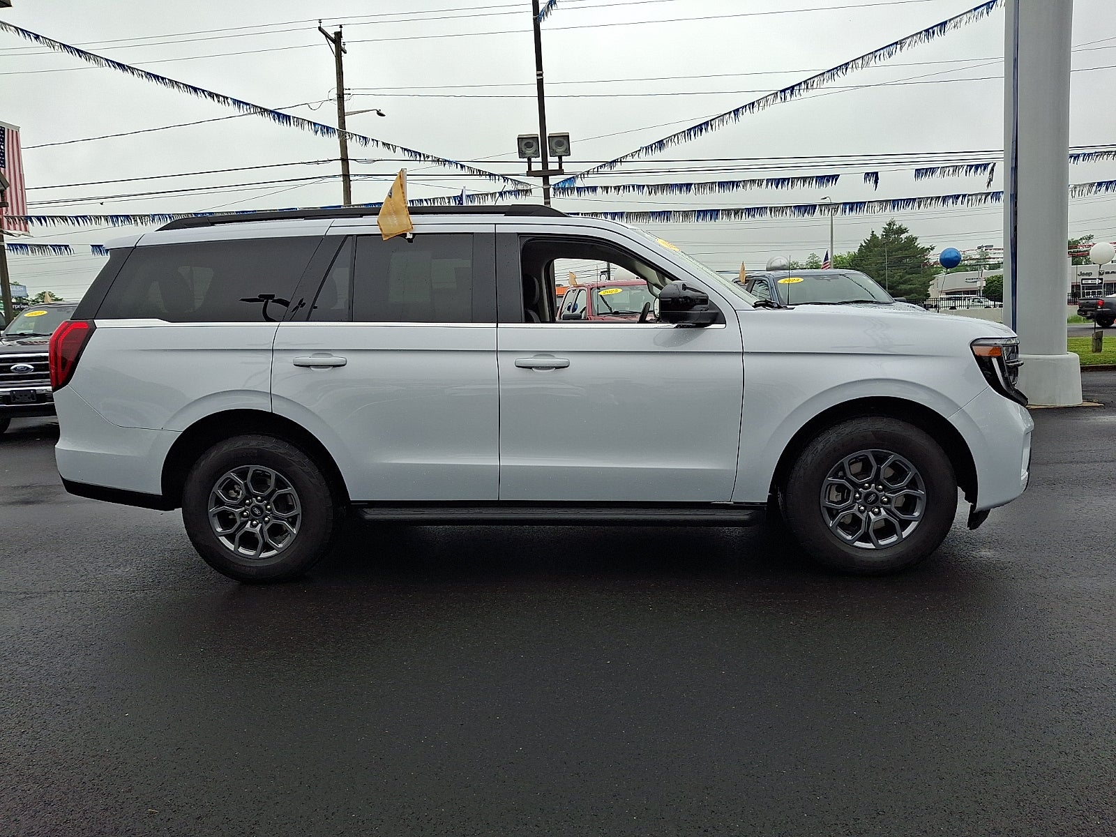 2025 Ford Expedition Active