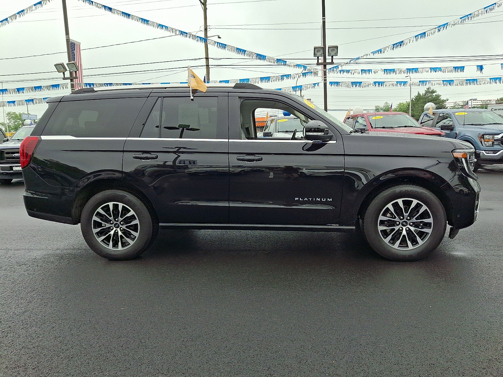 2025 Ford Expedition Platinum