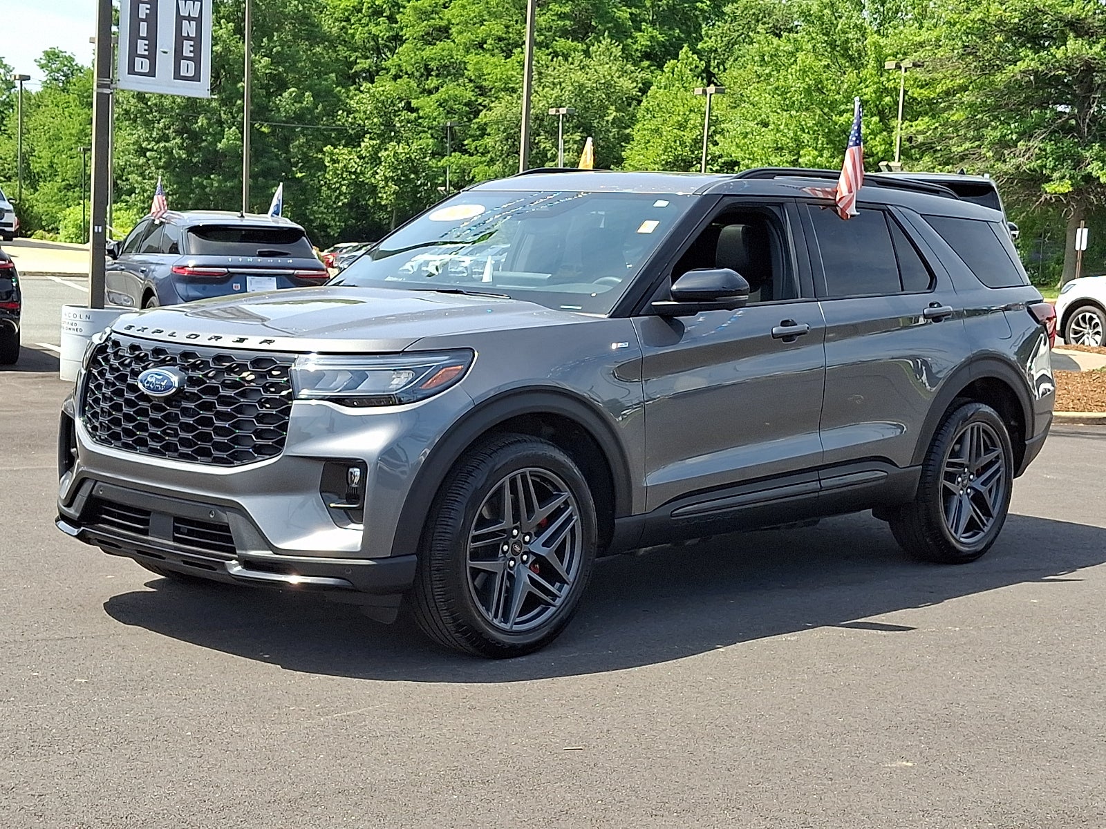 2026 Ford Explorer ST-Line