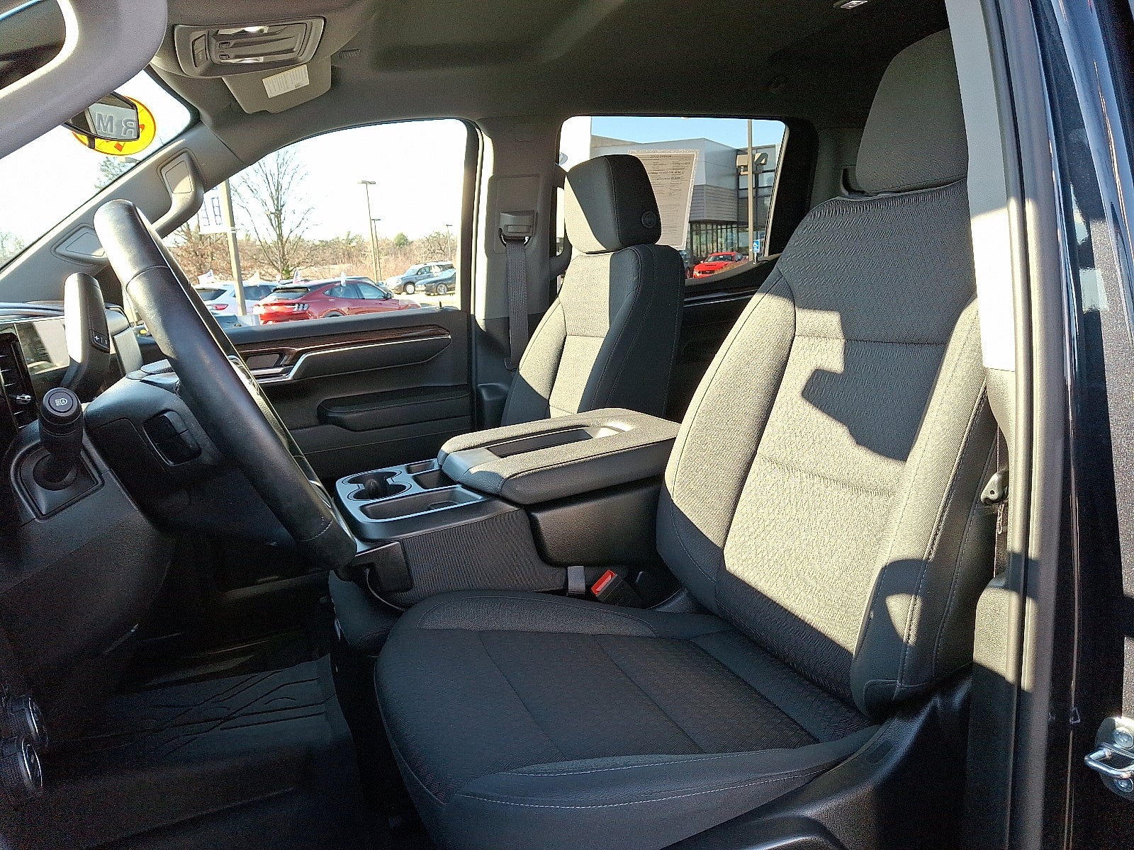 2023 Chevrolet Silverado 1500 4WD Crew Cab Standard Bed LT