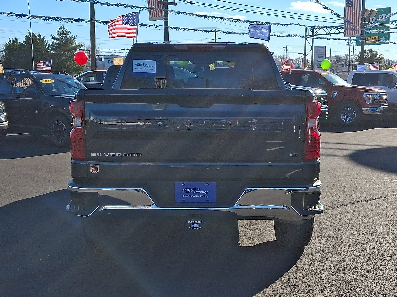 2023 Chevrolet Silverado 1500 4WD Crew Cab Standard Bed LT