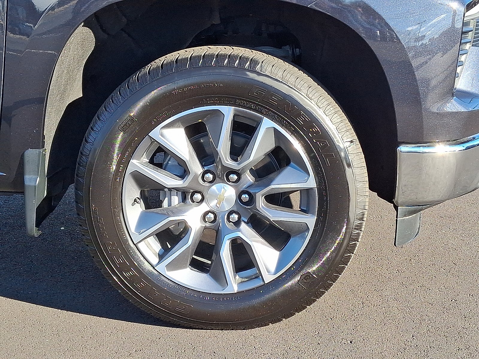 2023 Chevrolet Silverado 1500 4WD Crew Cab Standard Bed LT