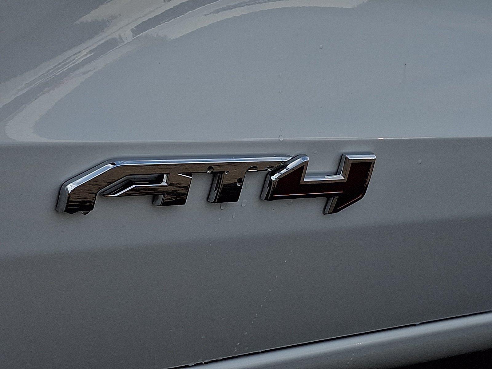 2025 GMC Canyon 4WD AT4