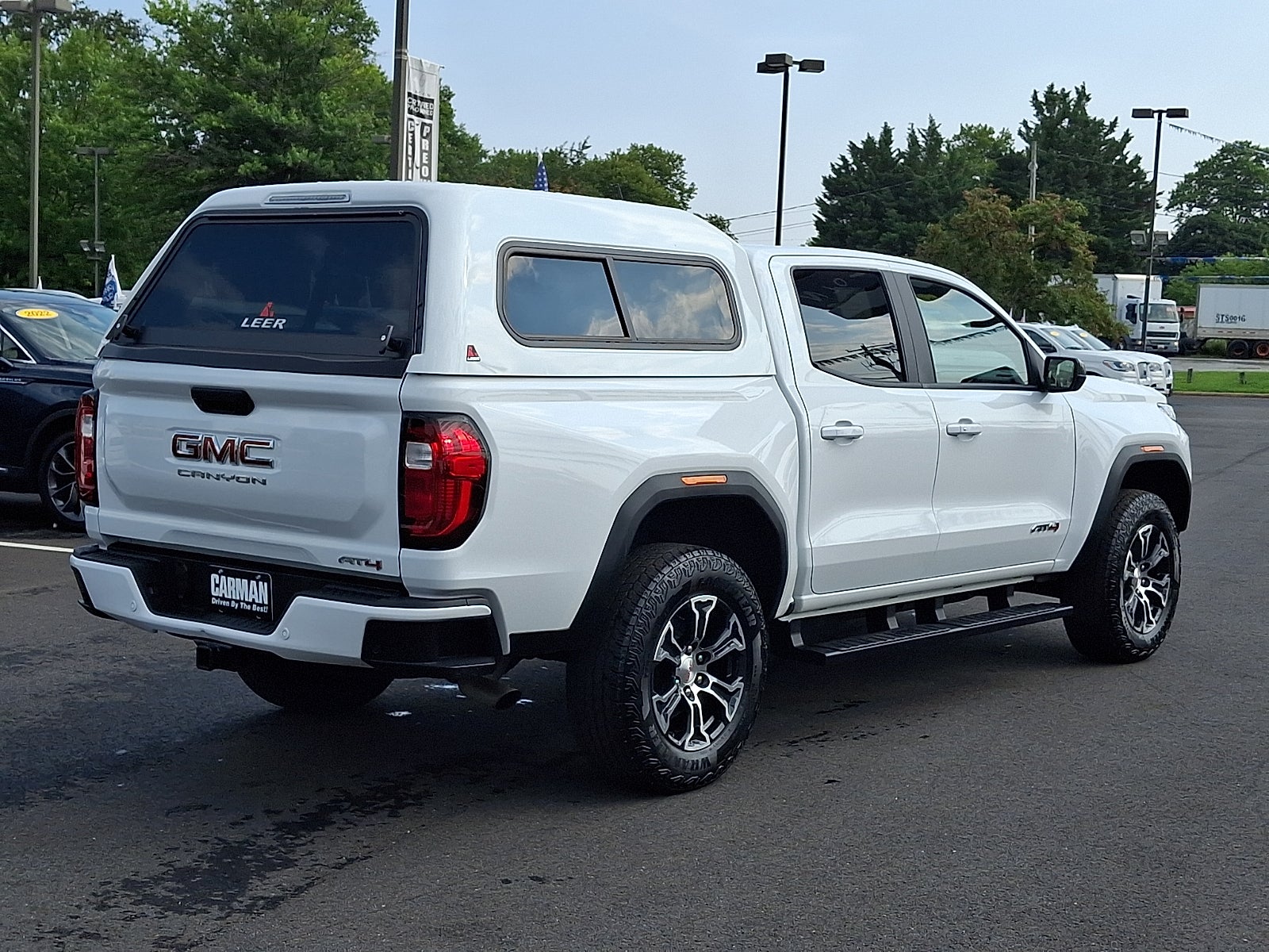 2025 GMC Canyon 4WD AT4