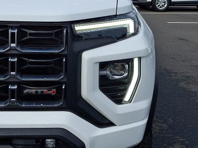 2025 GMC Canyon 4WD AT4