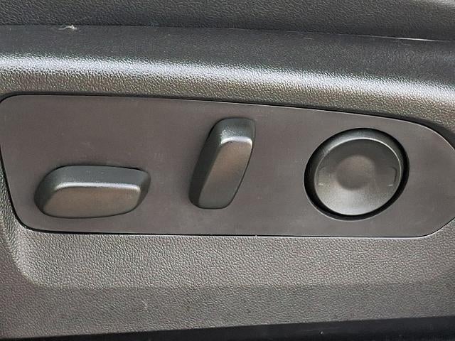 2025 GMC Canyon 4WD AT4
