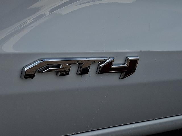 2025 GMC Canyon 4WD AT4
