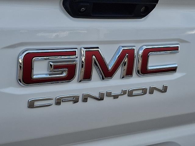 2025 GMC Canyon 4WD AT4