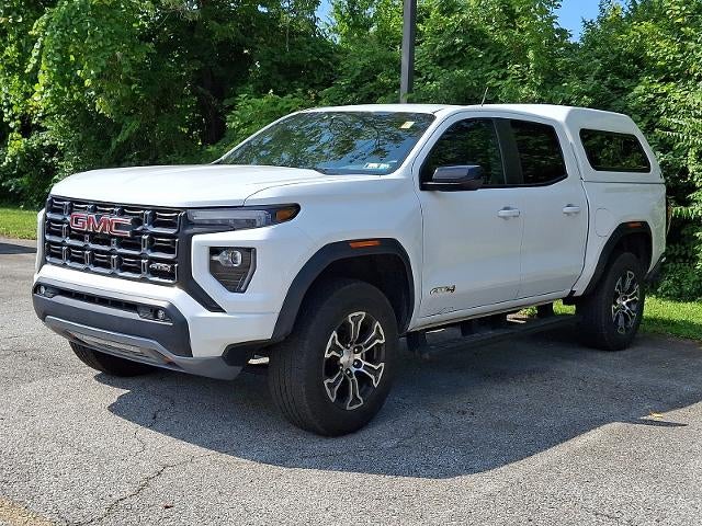 2025 GMC Canyon 4WD AT4