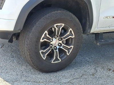 2025 GMC Canyon 4WD AT4