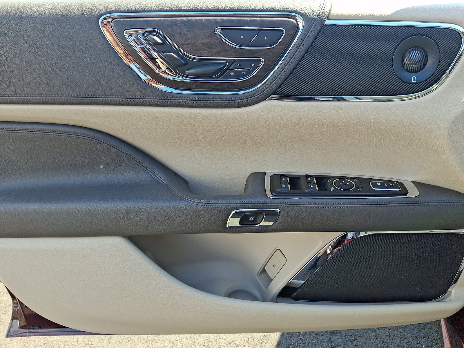 2017 Lincoln Continental Reserve