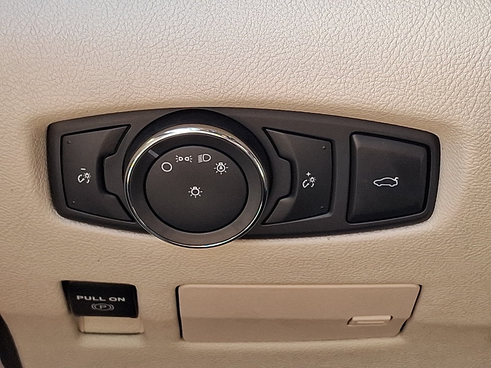 2017 Lincoln Continental Reserve