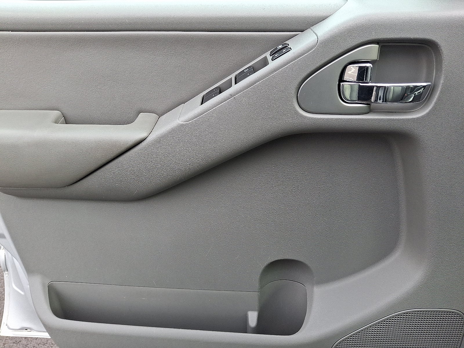 2011 Nissan Frontier SL