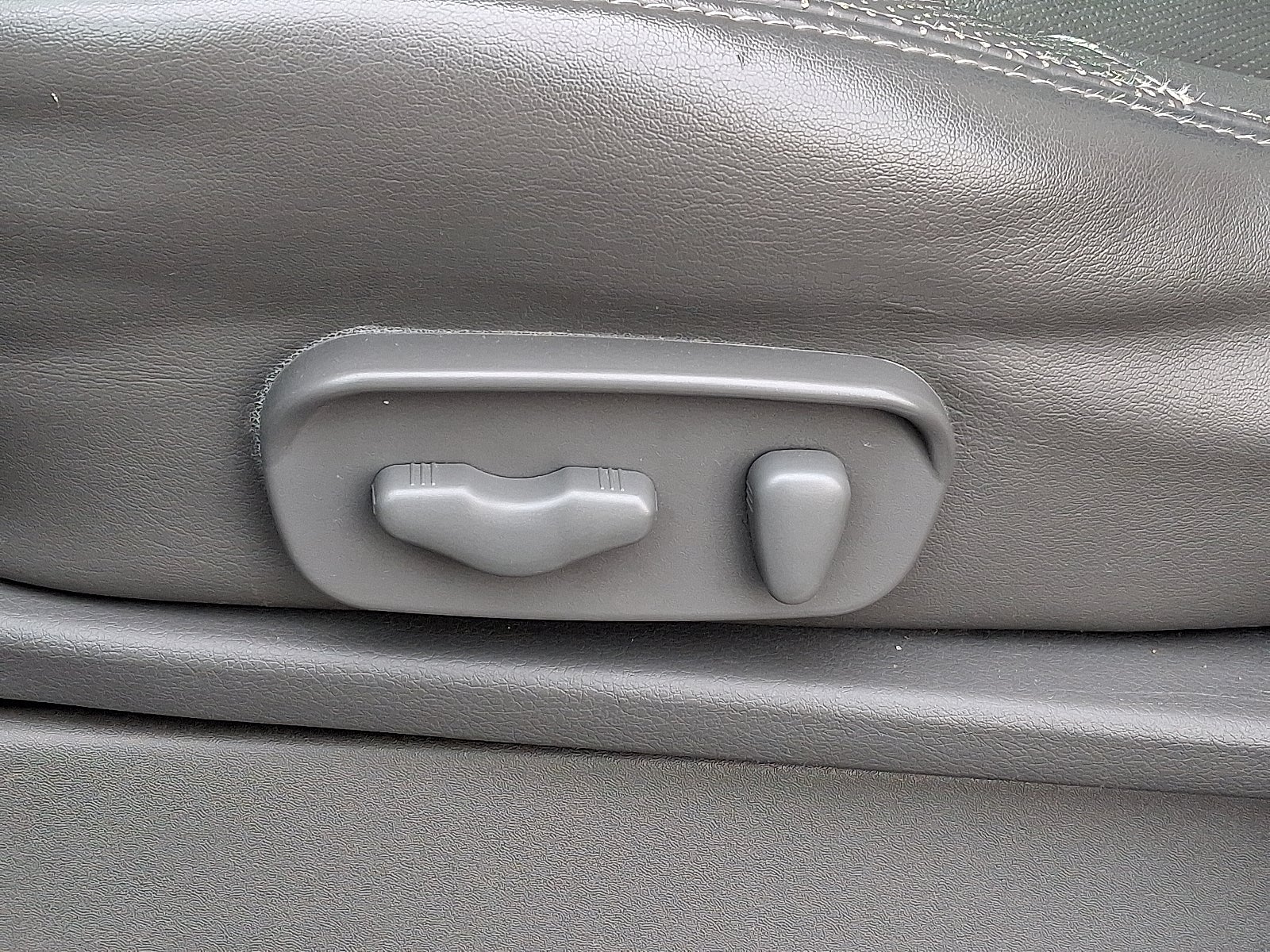 2011 Nissan Frontier SL