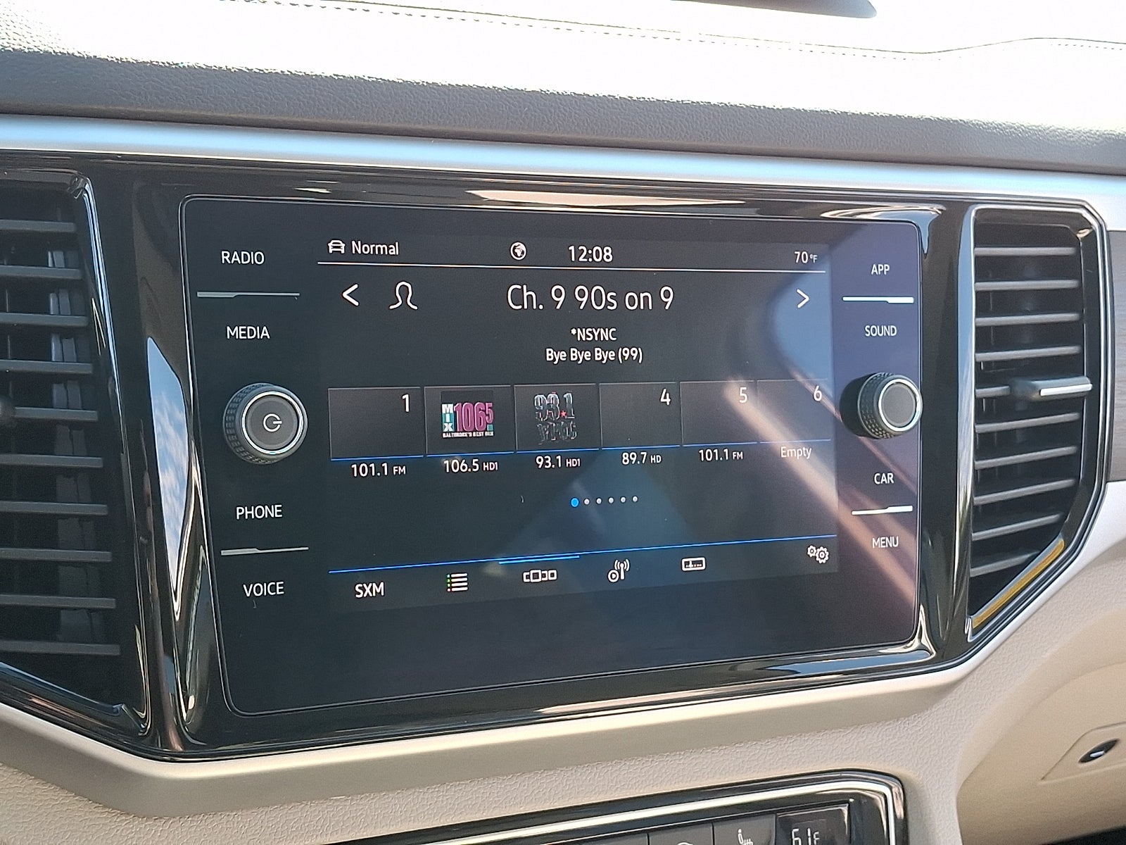 2022 Volkswagen Atlas 2.0T SE w/Technology