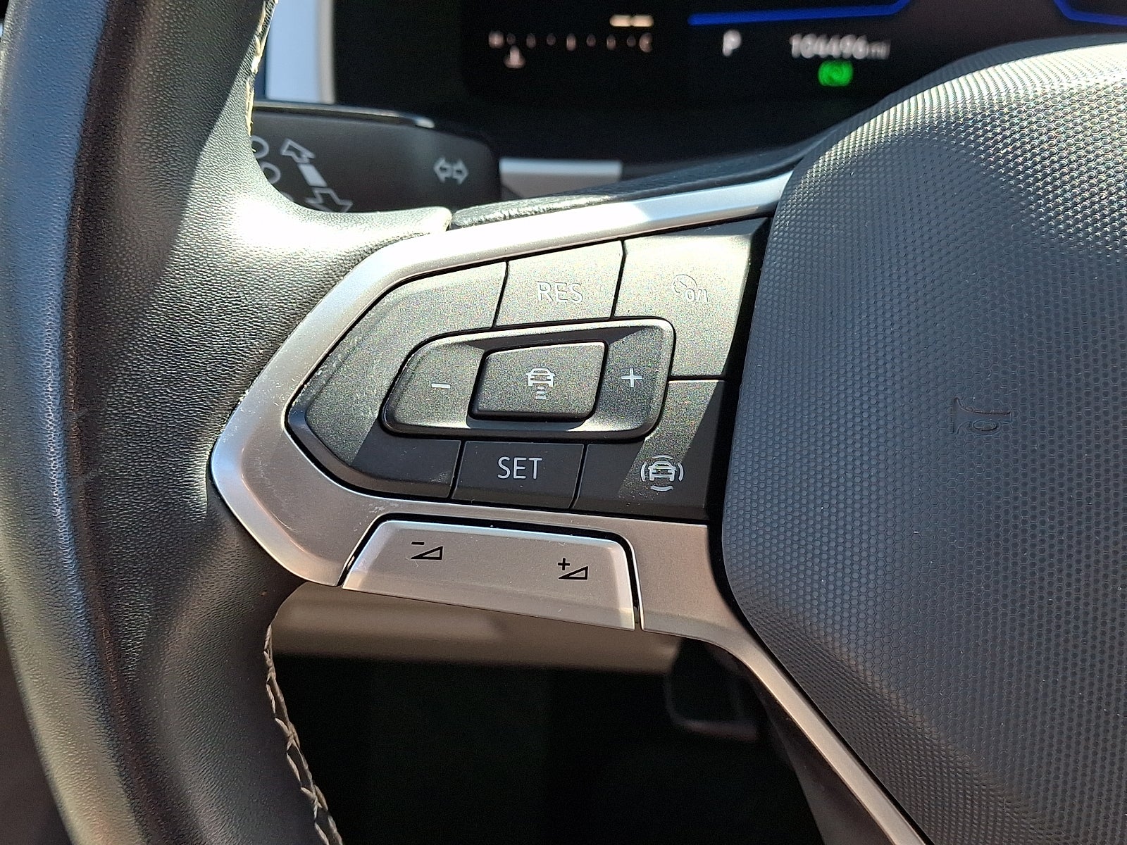 2022 Volkswagen Atlas 2.0T SE w/Technology