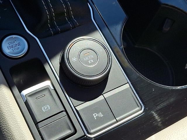 2022 Volkswagen Atlas 2.0T SE w/Technology