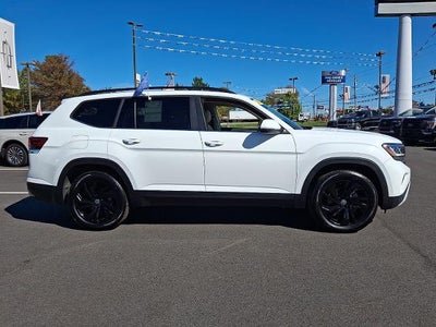 2022 Volkswagen Atlas 2.0T SE w/Technology