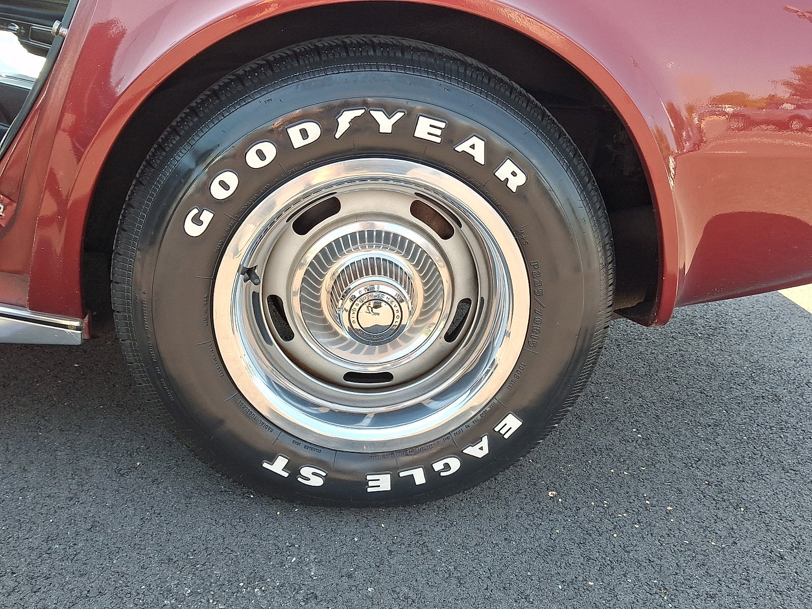 1975 Chevrolet Corvette Base