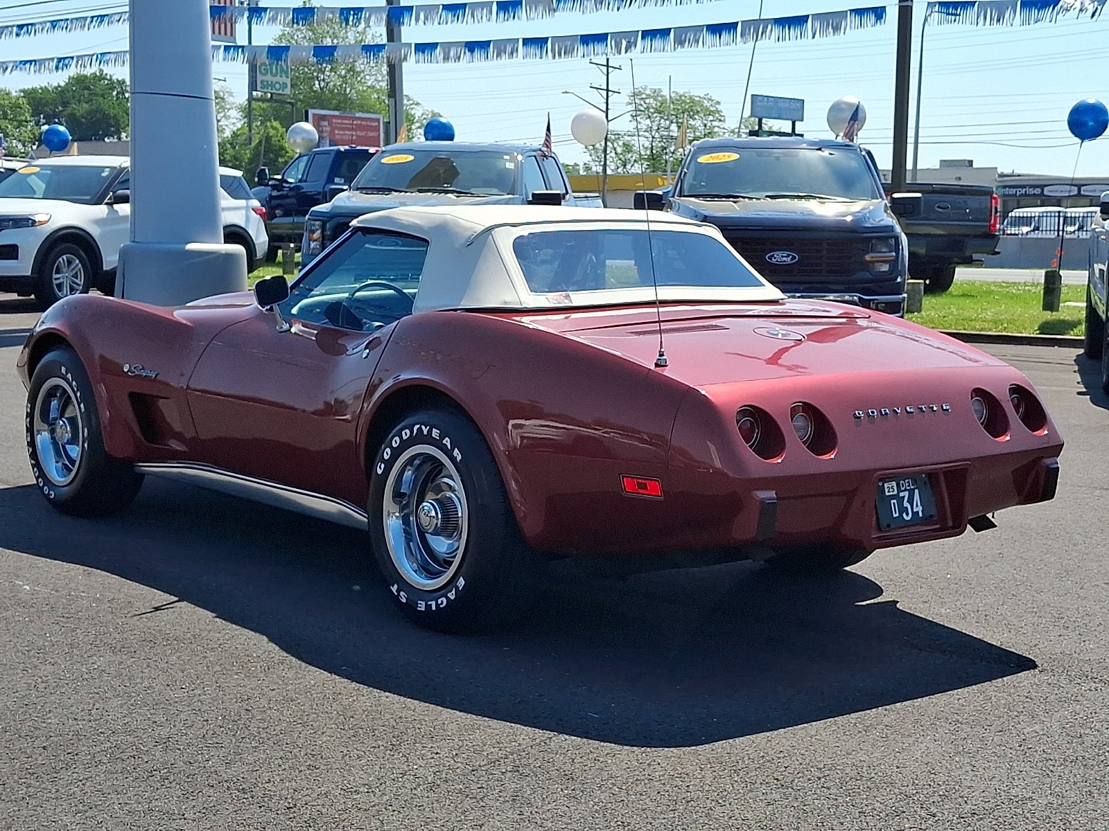1975 Chevrolet Corvette Base
