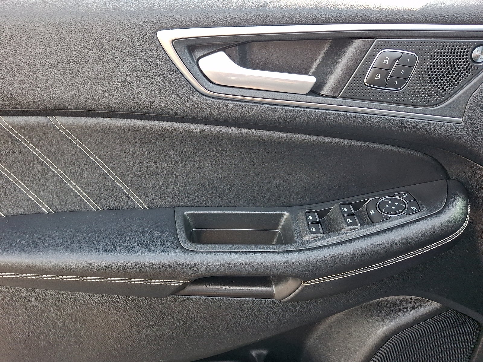 2022 Ford Edge ST