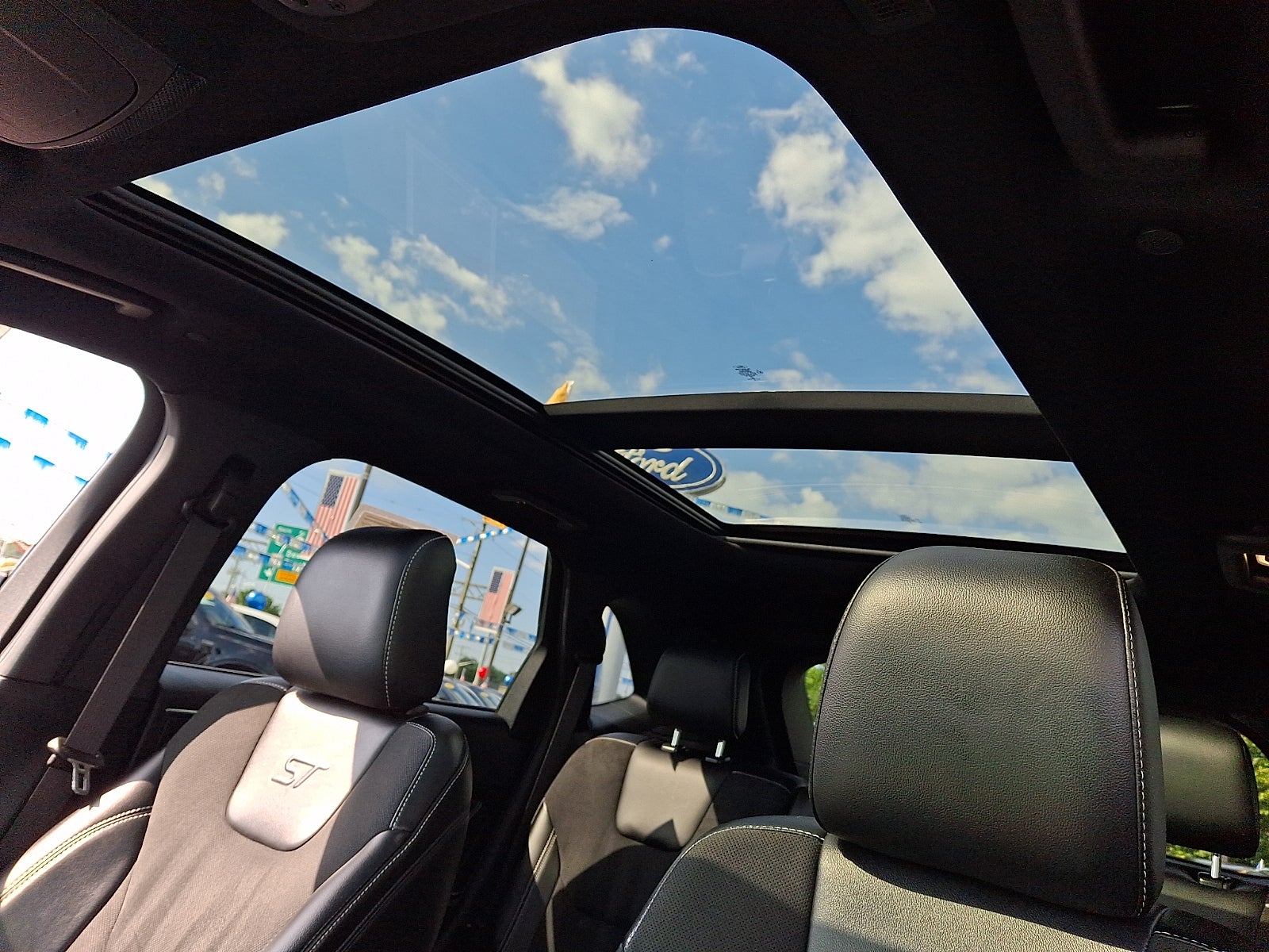 2022 Ford Edge ST