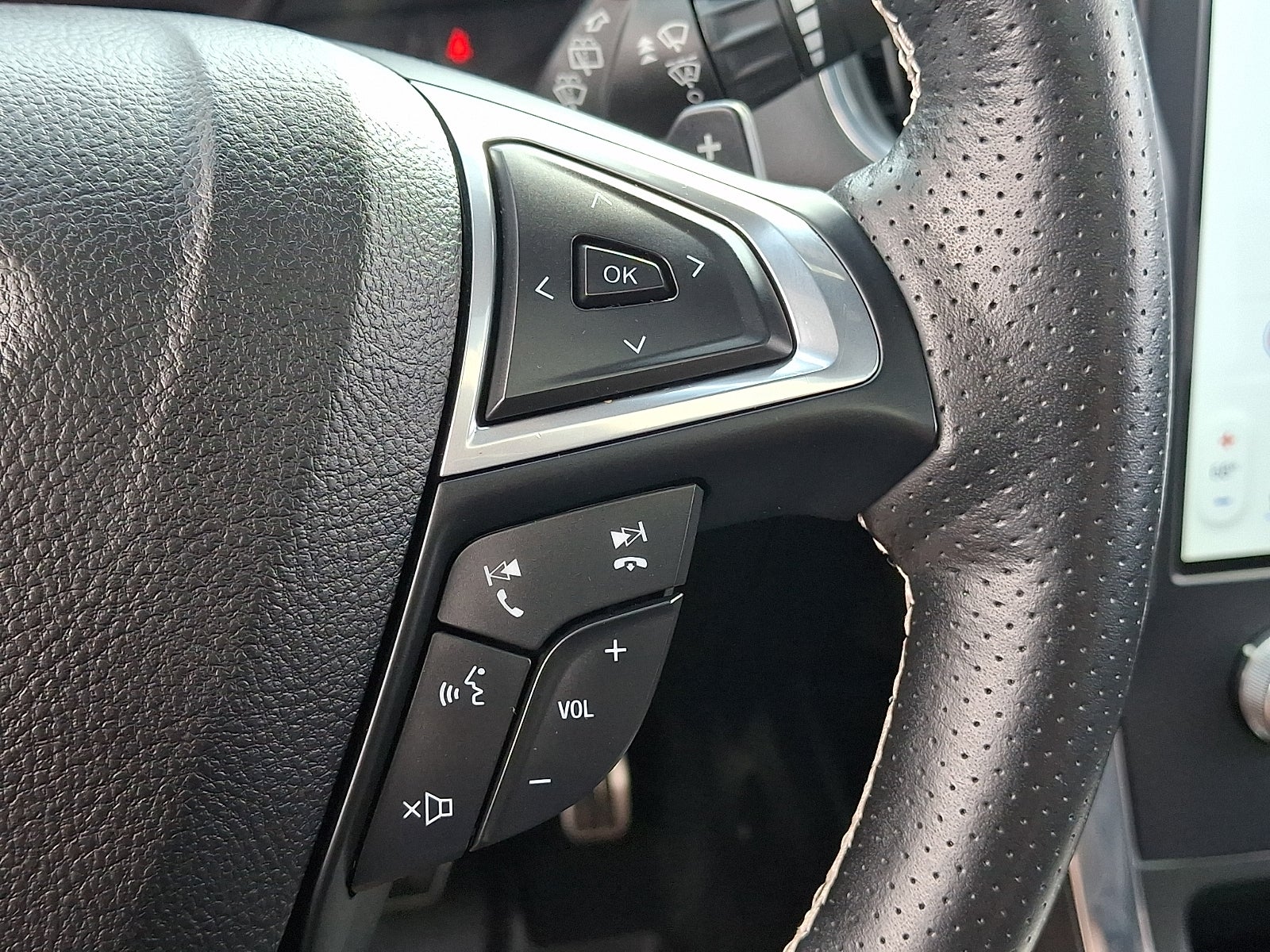 2022 Ford Edge ST