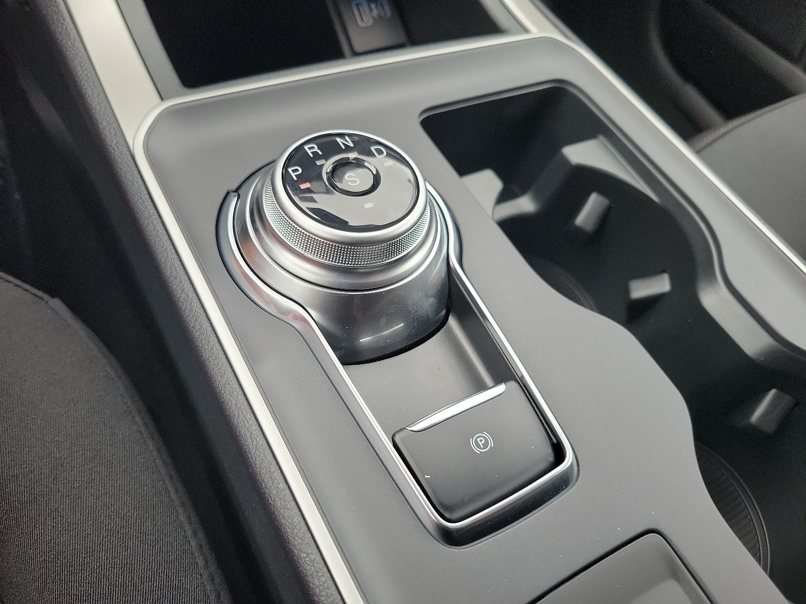 2024 Ford Edge SE