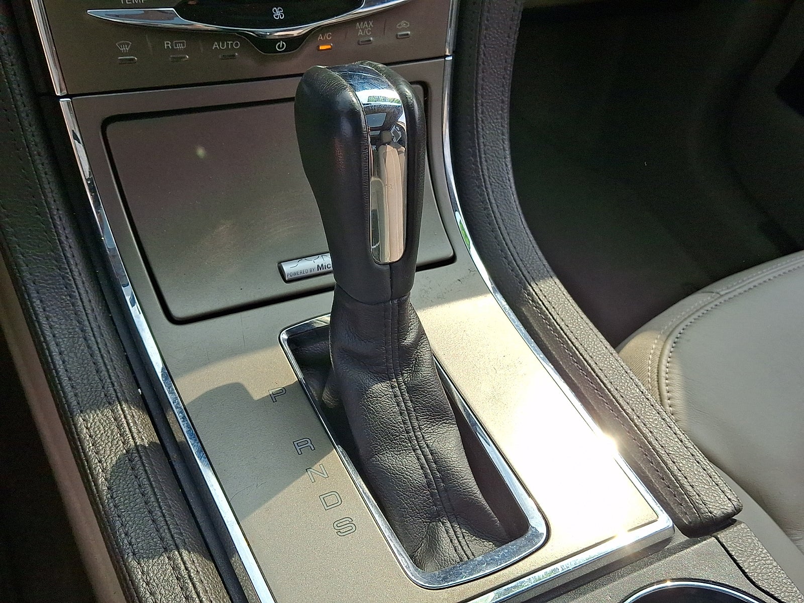 2015 Lincoln MKX Base