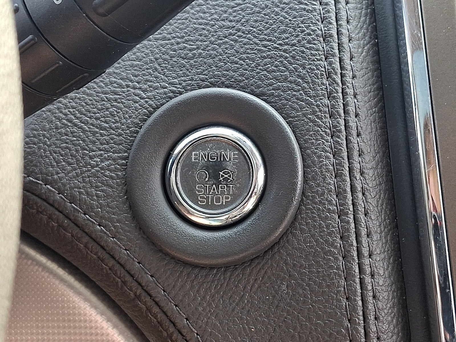 2015 Lincoln MKX Base