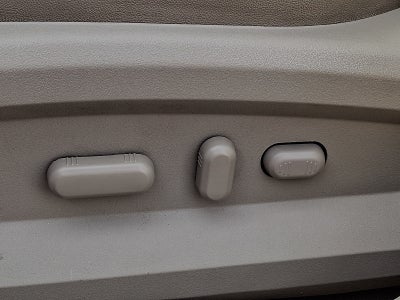 2015 Lincoln MKX Base