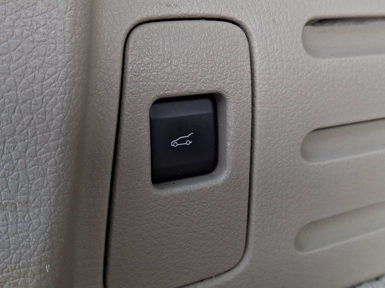 2015 Lincoln MKX Base