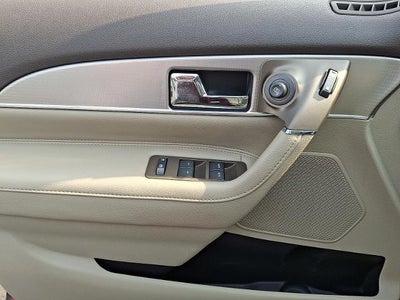 2015 Lincoln MKX Base