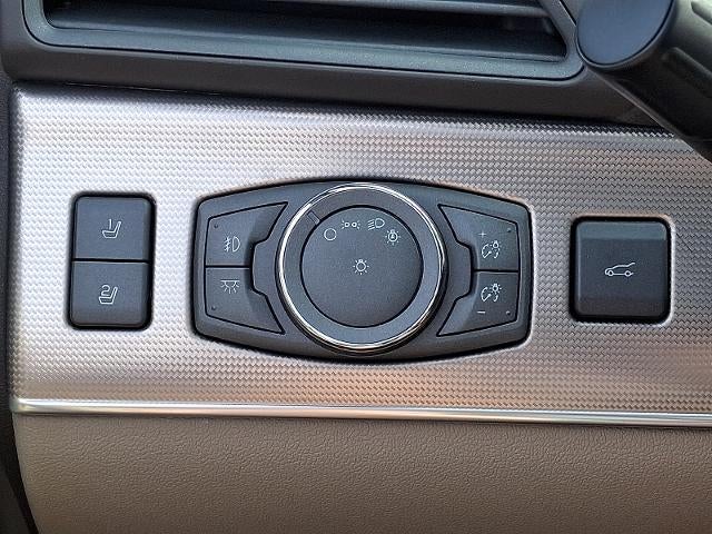2015 Lincoln MKX Base
