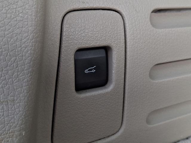 2015 Lincoln MKX Base
