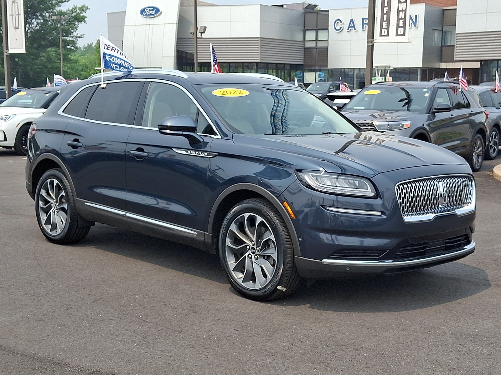 2022 Lincoln Nautilus Reserve