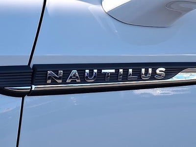 2022 Lincoln Nautilus Standard
