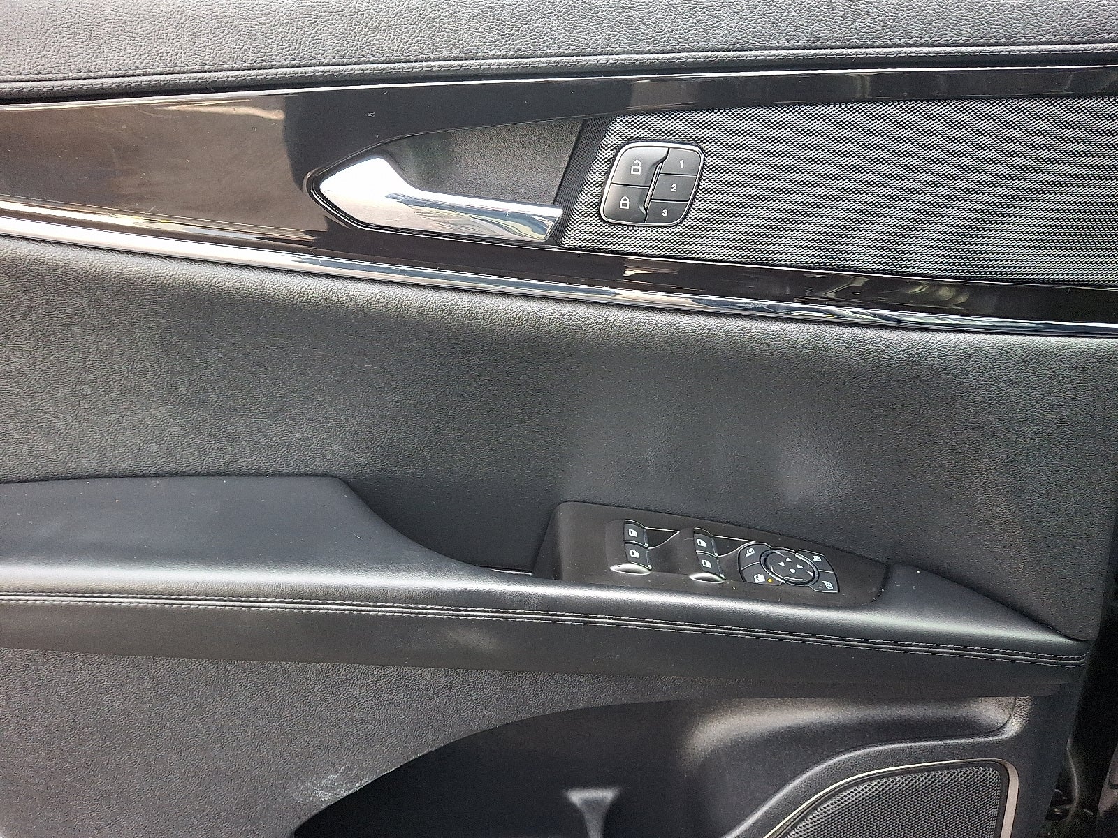 2021 Lincoln Nautilus Standard