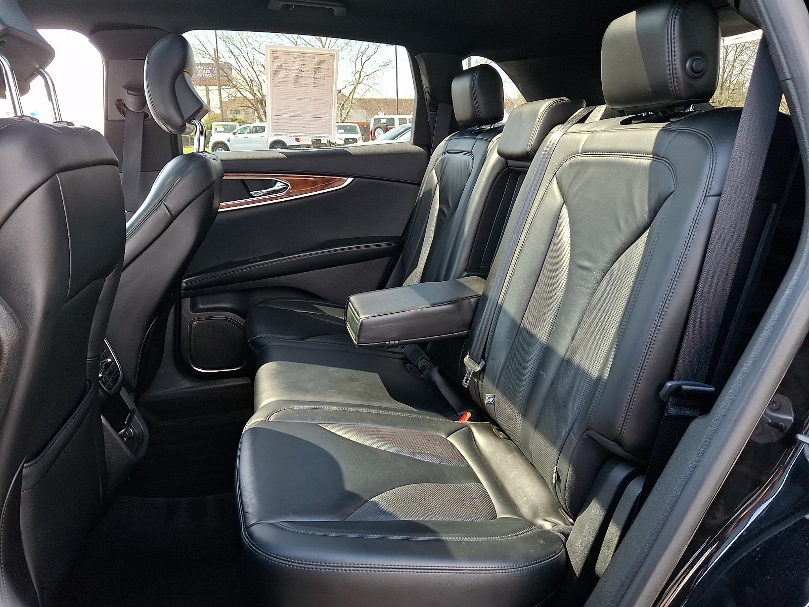 2019 Lincoln Nautilus Select