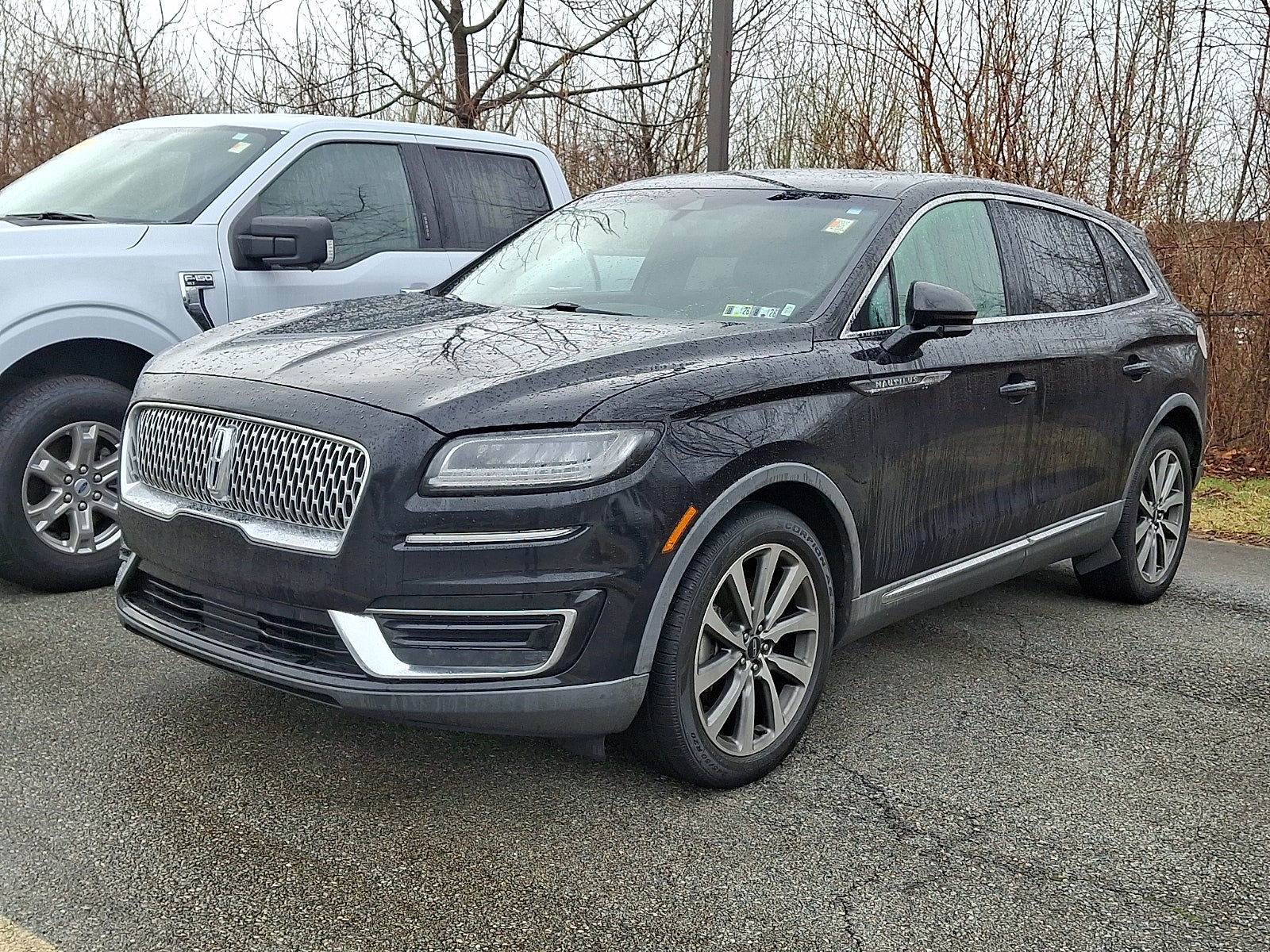 2019 Lincoln Nautilus Select