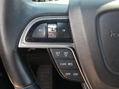 2019 Lincoln Nautilus Select